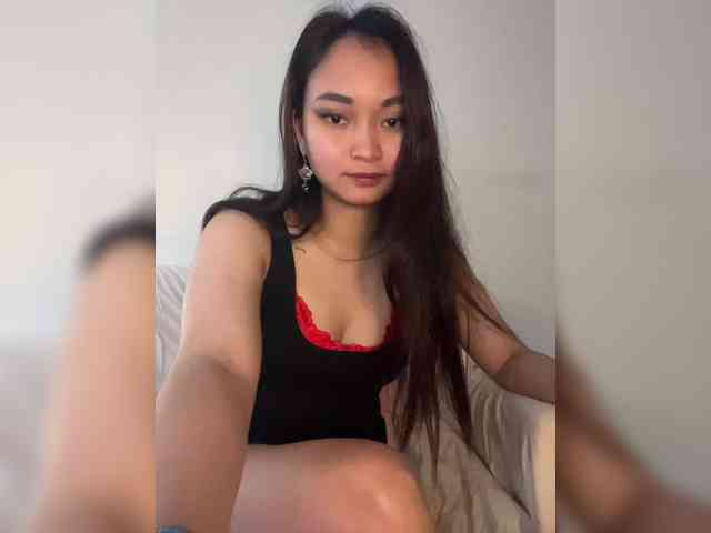 RozyElle webcam