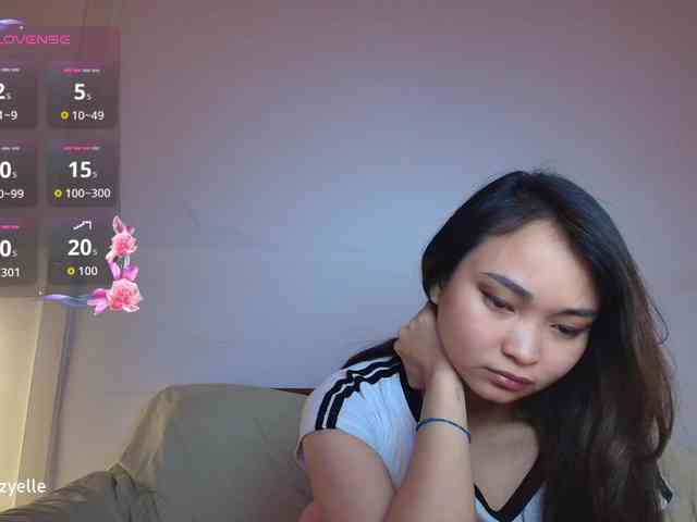 RozyElle webcam