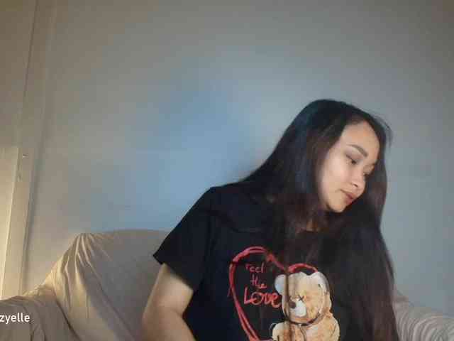 RozyElle webcam