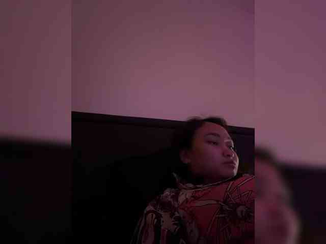 RozyElle webcam