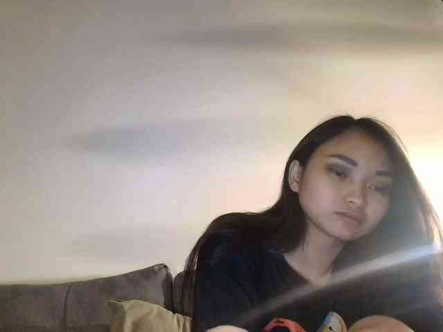 RozyElle webcam
