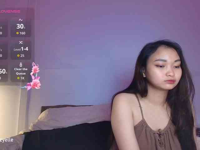 RozyElle webcam