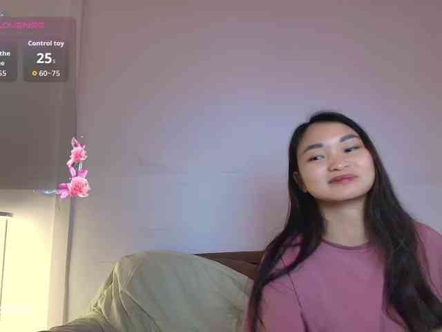 RozyElle webcam