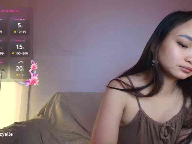RozyElle webcam