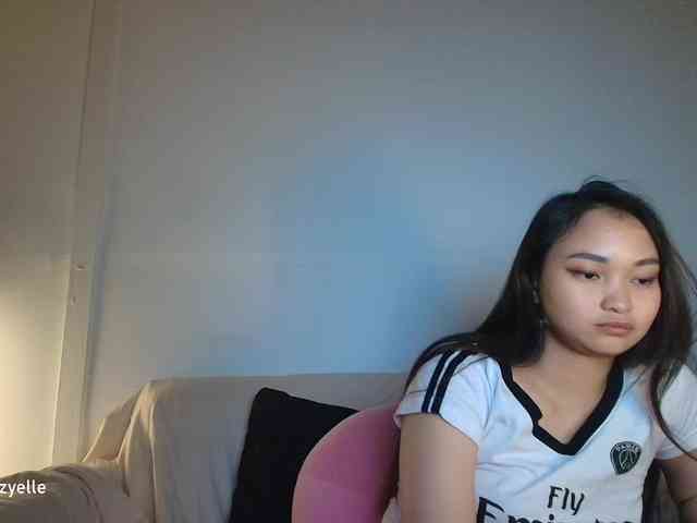 RozyElle webcam