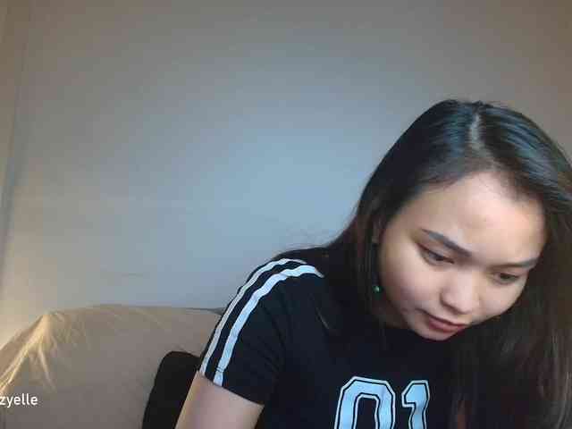 RozyElle webcam