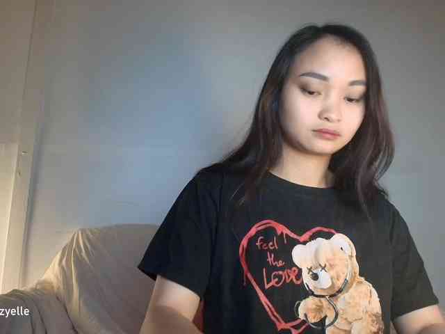 RozyElle webcam