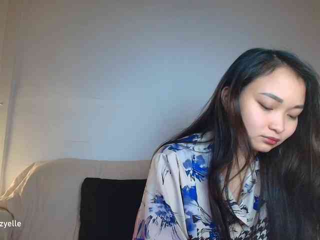 RozyElle webcam