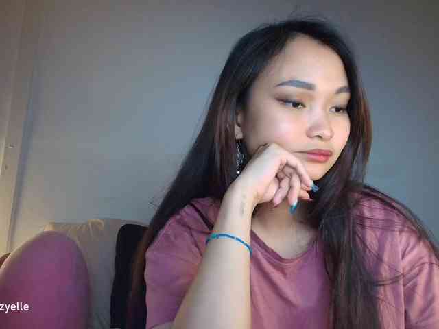 RozyElle webcam