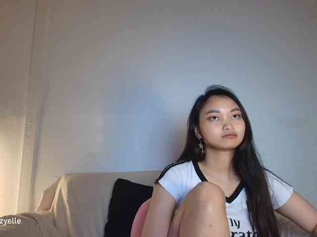 RozyElle webcam