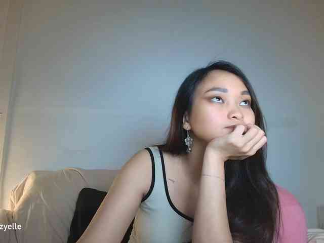 RozyElle webcam