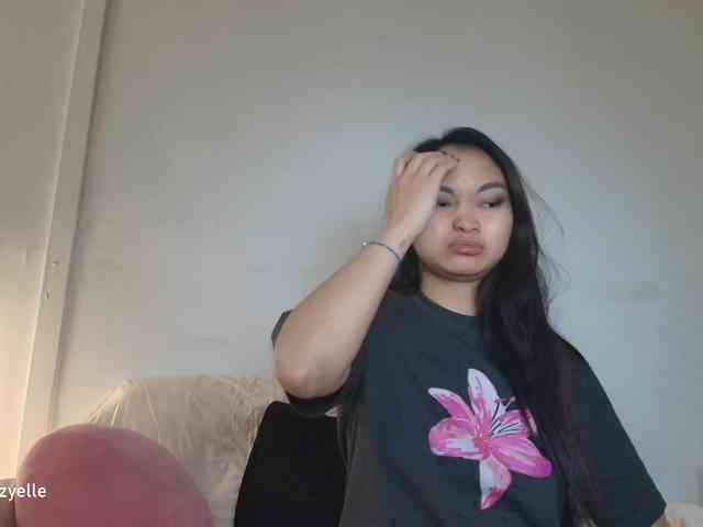 RozyElle webcam