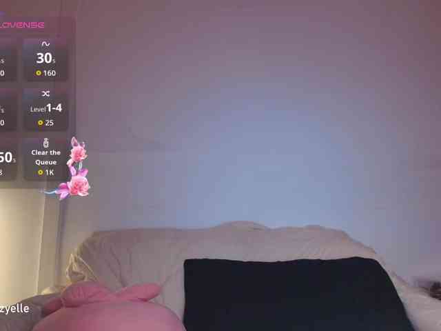 RozyElle webcam