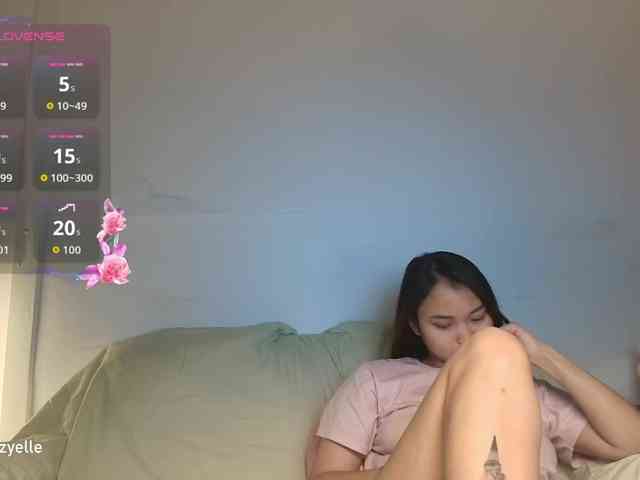 RozyElle webcam