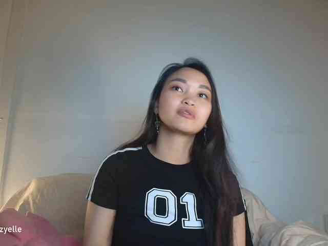 RozyElle webcam
