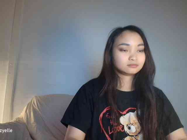 RozyElle webcam