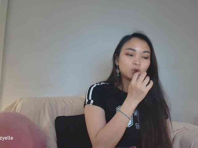 RozyElle webcam