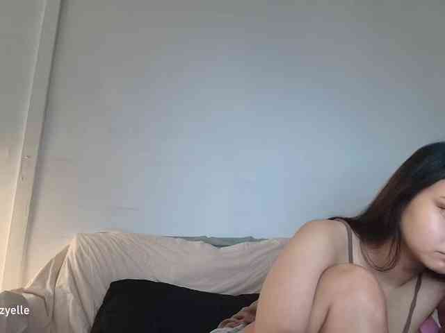 RozyElle webcam