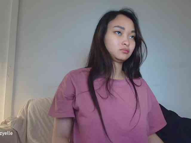 RozyElle webcam