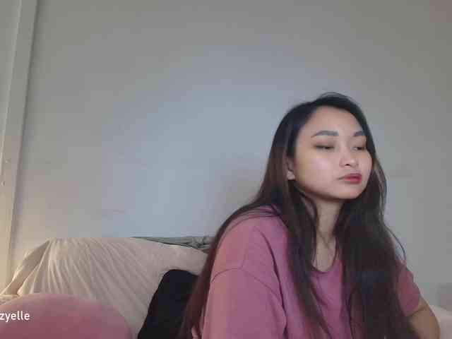 RozyElle webcam