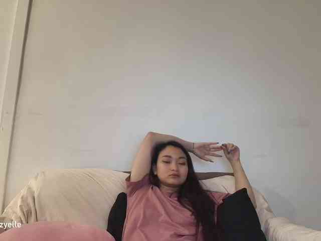 RozyElle webcam