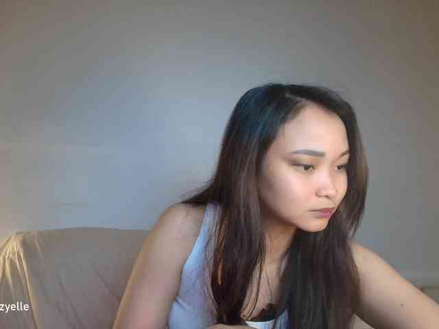 RozyElle webcam