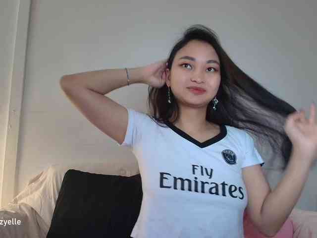 RozyElle webcam