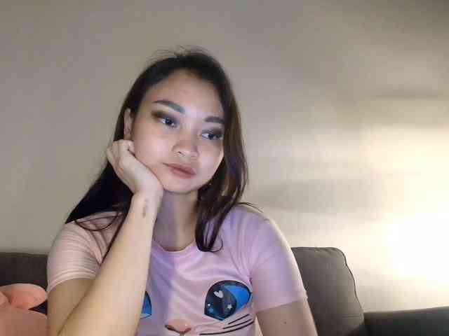 RozyElle webcam