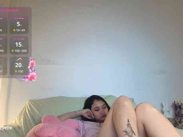 RozyElle webcam