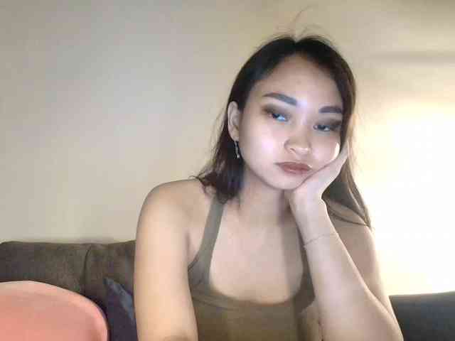RozyElle webcam