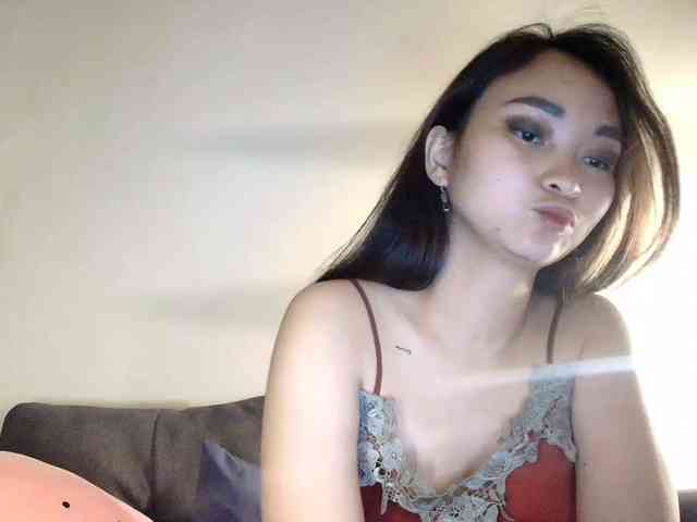 RozyElle webcam