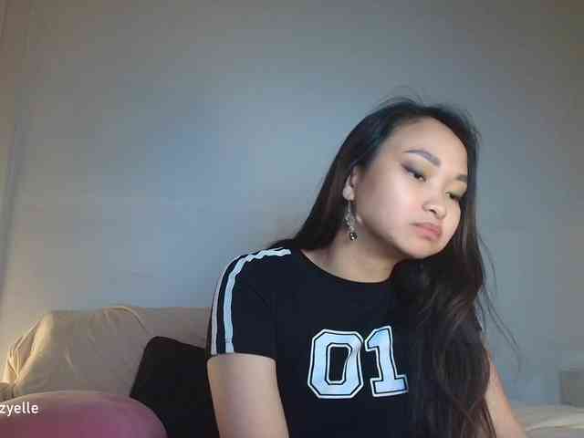 RozyElle webcam