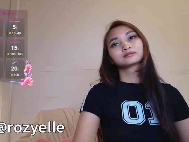 RozyElle webcam