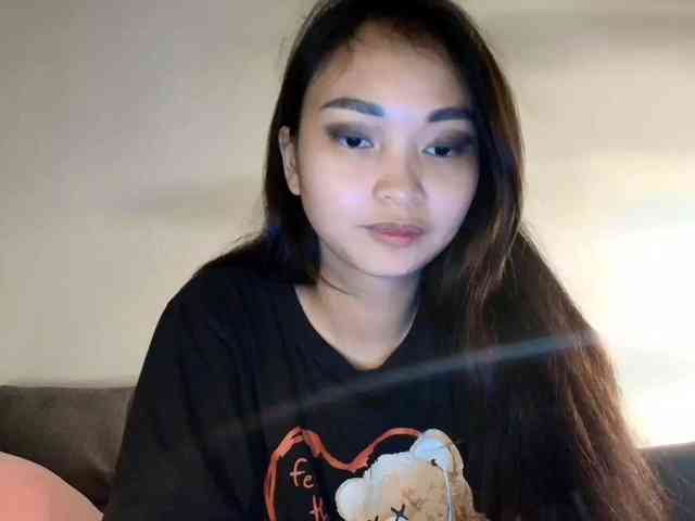 RozyElle webcam