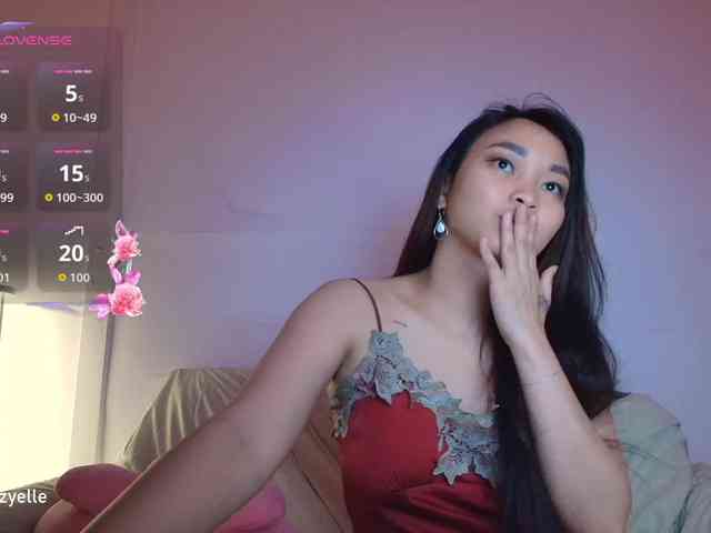 RozyElle webcam