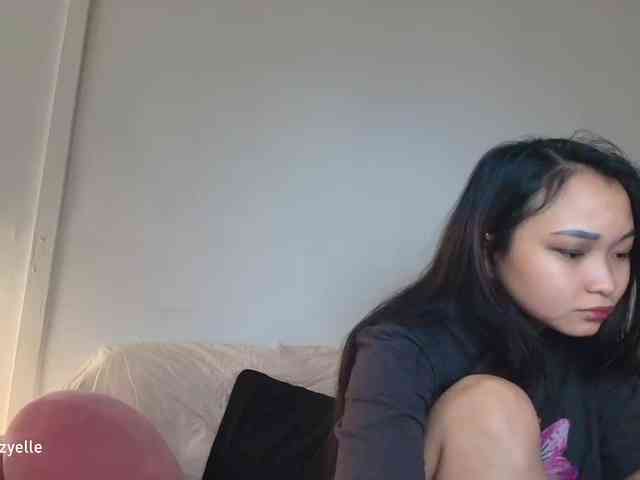 RozyElle webcam