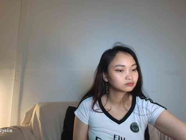 RozyElle webcam