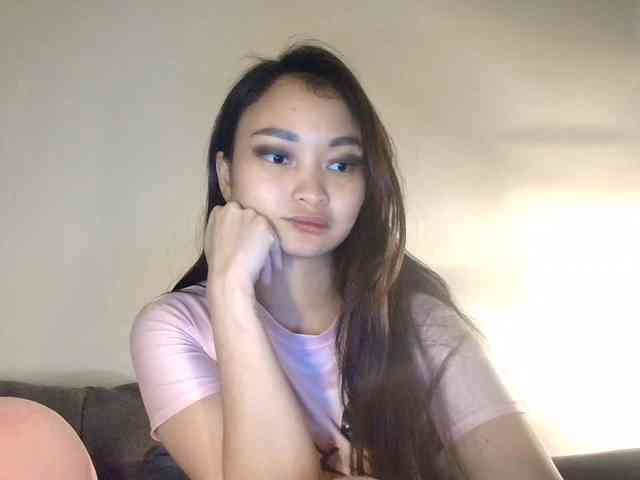 RozyElle webcam