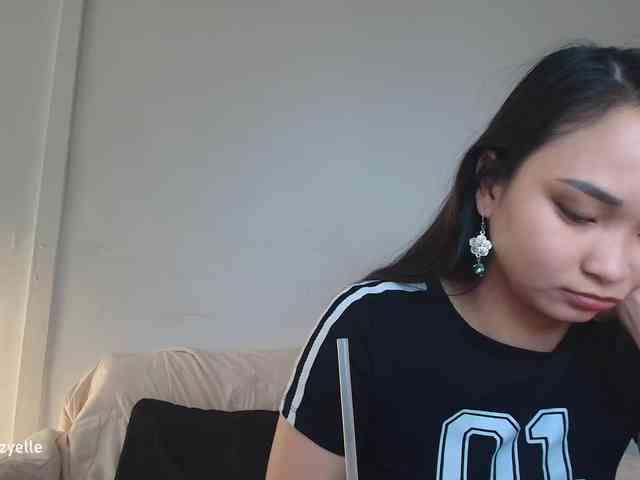 RozyElle webcam