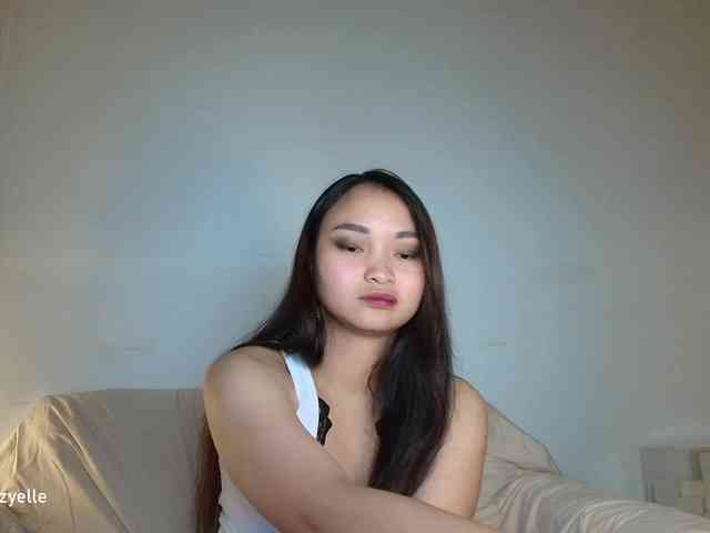 RozyElle webcam