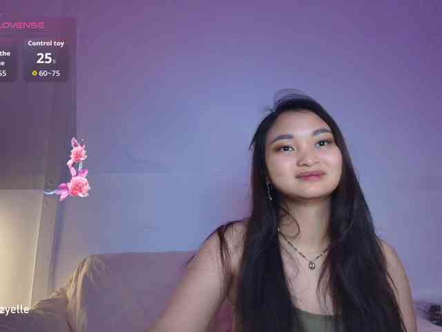 RozyElle webcam