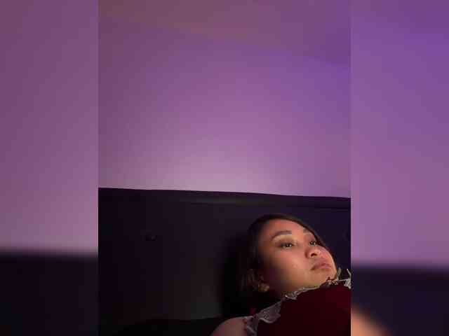 RozyElle webcam