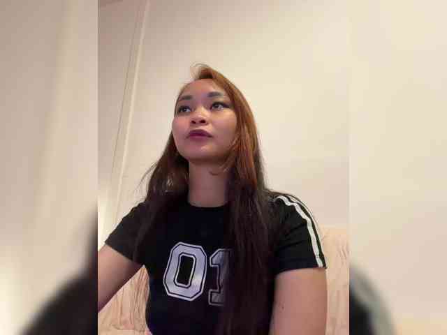 RozyElle webcam