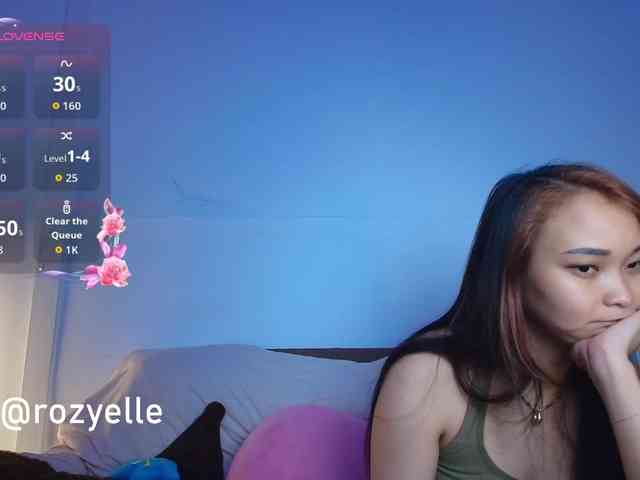 RozyElle webcam