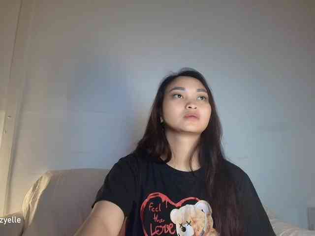 RozyElle webcam