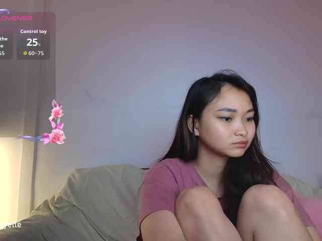 RozyElle webcam