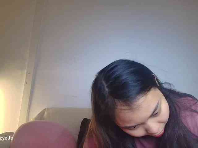RozyElle webcam