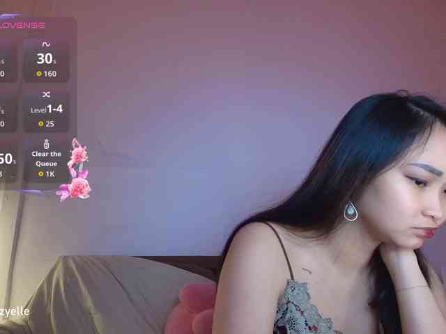 RozyElle webcam