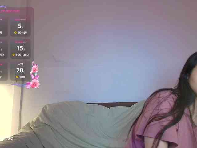 RozyElle webcam