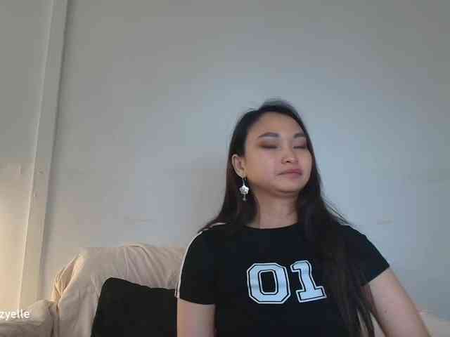 RozyElle webcam